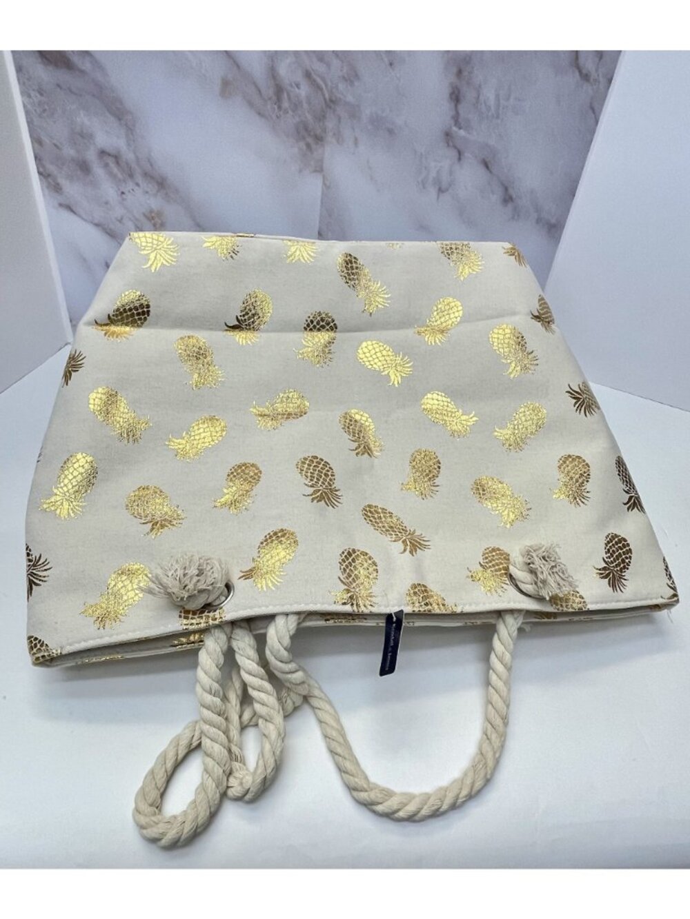 Kendall & James Pineapple Beach Tote NWT Gold Foil Canvas Bag - Picture 5 of 7